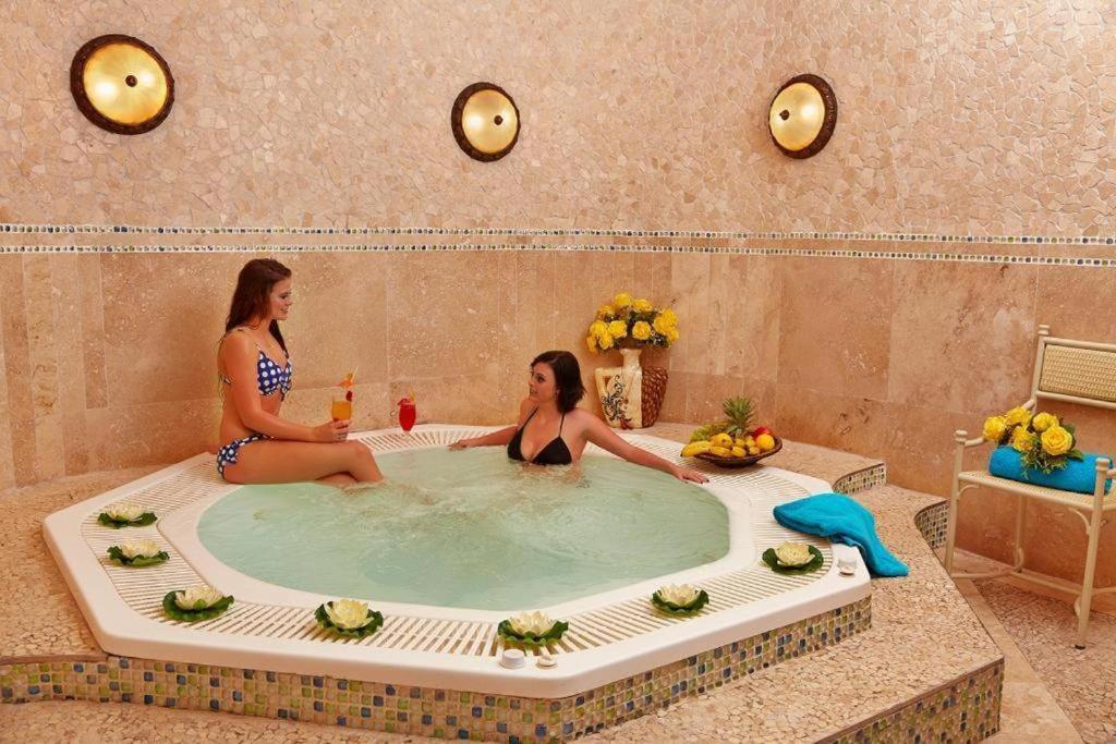 358 Kaliva - Club Mykonos Hotell Langebaan Exteriör bild
